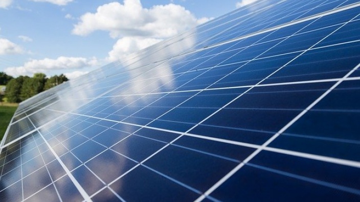 Schriftliche Anfrage: Klimawandel entschieden bekämpfen – Mehr Photovoltaik auf den Dächern der öffentlichen Einrichtungen in Hohenschönhausen